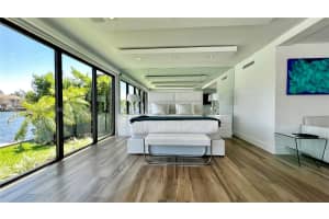 1025 Diplomat Pkwy, Hollywood, FL 33019, - MLS#A11187877