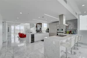 400 Sunny Isles Blvd, Sunny Isles Beach, FL 33160, Sold 07/28/22