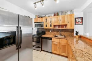 1000 Michigan Ave APT 201, Miami Beach, FL 33139, Sold 05/20/22