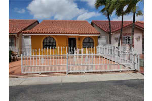 2733 W 55th Pl, Hialeah, FL 33016, Sold 05/27/22