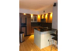 335 S Biscayne Blvd #3000, Miami, FL 33131, Sold 06/30/22