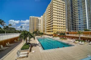 4747 Collins Ave APT 708, Miami Beach, FL 33140, Sold 05/16/22