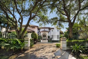 152 Paloma Dr, Coral Gables, FL 33143, Sold 05/31/22