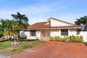 18821 NW 84th Ave, Hialeah, FL 33015, Sold 05/11/22