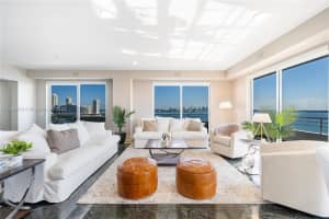 1402 Brickell Bay Dr APT 1601, Miami, FL 33131, Sold 06/30/22