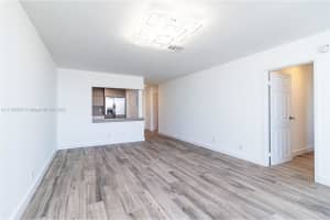 13499 Biscayne Blvd PH 1701, North Miami, FL 33181, Sold 05/23/22