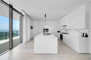 800 South Pointe Dr APT 1201, Miami Beach, FL 33139, Sold 04/03/23