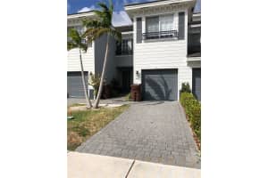 3423 NW 13th St #3423, Lauderhill, FL 33311, Sold 05/23/22