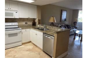 19501 W Country Club Dr APT 311, Aventura, FL 33180, Sold 06/07/22