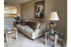 19501 W Country Club Dr APT 311, Aventura, FL 33180, Sold 06/07/22