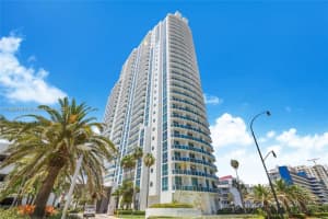 1945 S Ocean Dr APT 712, Hallandale Beach, FL 33009, Sold 05/27/22