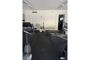 511 Ives Dairy Rd Apt 106-6, Miami, FL 33179, Sold 07/11/22