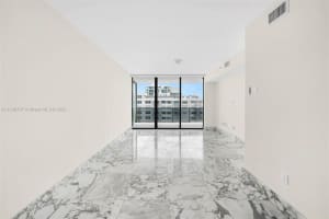5875 Collins Ave APT 1604, Miami Beach, FL 33140, Sold 05/23/22