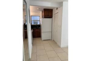 310 Fontainebleau Blvd APT 206, Miami, FL 33172, Sold 07/05/22