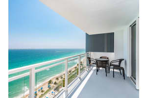 2030 S Ocean Dr APT 2021, Hallandale Beach, FL 33009, Sold 07/25/22