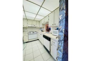 1893 S Ocean Dr APT 911, Hallandale Beach, FL 33009, Sold 05/31/22