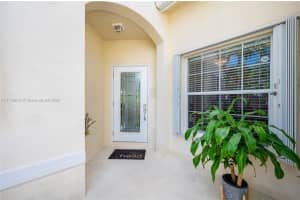 301 SW 190th Ave, Pembroke Pines, FL 33029, Sold 05/18/22