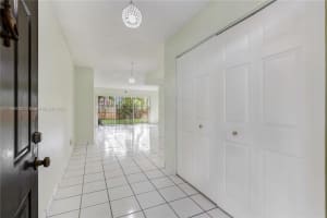 230 NW 87th Ave APT I110, Miami, FL 33172, Sold 05/27/22
