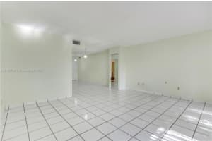 230 NW 87th Ave APT I110, Miami, FL 33172, Sold 05/27/22