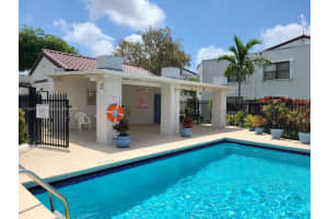 9421 Fontainebleau Blvd Apt 101-35, Miami, FL 33172, Sold 05/31/22