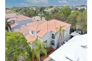348 NW 107th Ave, Pembroke Pines, FL 33026, Sold 06/13/22