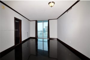 185 SW 7th St APT 2709, Miami, FL 33130, Sold 05/27/22