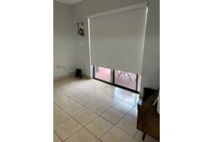 105 Palm Cir W, Pembroke Pines, FL 33025, Sold 06/17/22