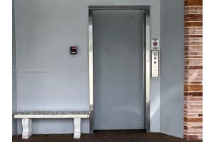 2309 Park Ln APT 303, Hollywood, FL 33021, Sold 08/04/22