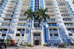 5077 NW 7th St APT 1402, Miami, FL 33126, Sold 06/03/22