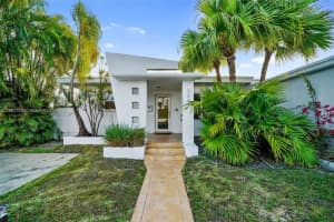 7544 W Treasure Dr, North Bay Village, FL 33141, Sold 06/21/22