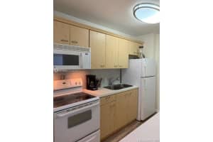 7904 West Dr APT 616, North Bay Village, FL 33141, Sold 05/26/22
