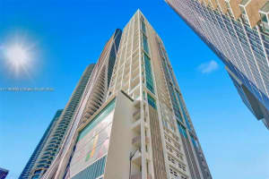1040 Biscayne Blvd APT 2104, Miami, FL 33132, Sold 09/09/22