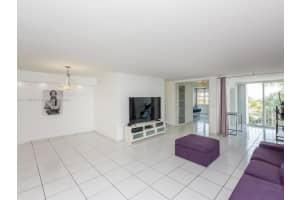 6450 Collins Ave APT 305, Miami Beach, FL 33141, Sold 06/27/22