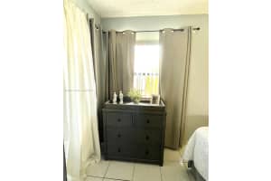 510 W Park Dr APT 101, Miami, FL 33172, Sold 05/27/22