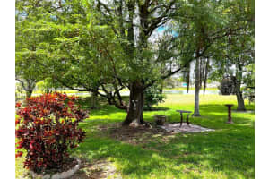2237 Nova Village Dr, Davie, FL 33317, Sold 05/25/22