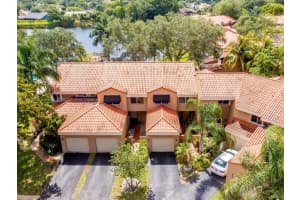 7954 NW 7th Ct, Plantation, FL 33324, Sold 06/27/22