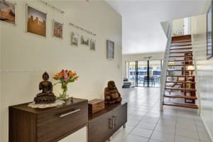 15471 Kippford Ct, Miami Lakes, FL 33014, Sold 06/29/22