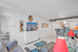 1351 NE Miami Gardens Dr #424e, Miami, FL 33179, Sold 06/02/22