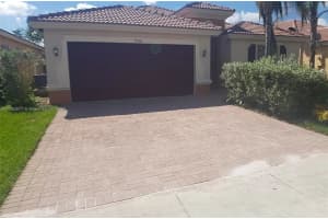 1936 NE 4th Ct, Homestead, FL 33033, Sold 06/24/22