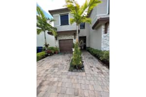 24921 SW 107th Ct, Homestead, FL 33032, Sold 05/25/22