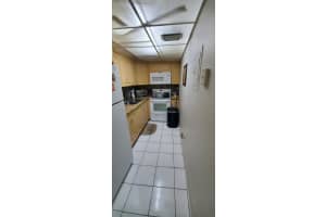 4721 NW 7th St Apt 105-12, Miami, FL 33126, Sold 05/06/22