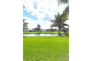 15710 E Waterside Cir APT 105, Sunrise, FL 33326, Sold 09/28/22