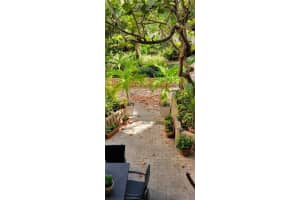 1121 Crandon Blvd APT E206, Key Biscayne, FL 33149, Sold 08/30/22