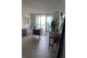 Brickell House, 1300 Brickell Bay Dr #2905, Miami, FL 33131, Sold 05/16/22