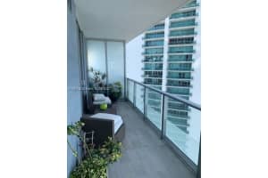 Brickell House, 1300 Brickell Bay Dr #2905, Miami, FL 33131, Sold 05/16/22