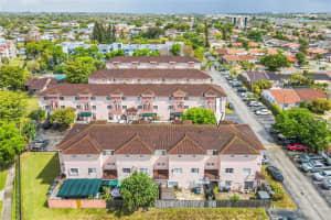 12005 SW 14th St 403 d, Miami, FL 33184, Sold 06/29/22