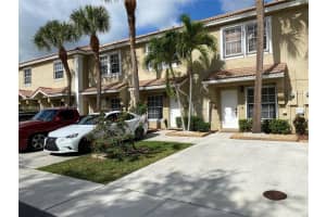 372 SW 122nd Ave #372, Pembroke Pines, FL 33025, Sold 06/01/22