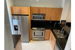 372 SW 122nd Ave #372, Pembroke Pines, FL 33025, Sold 06/01/22