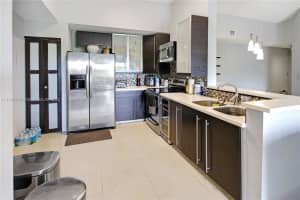 6952 SW 39th St APT C302, Davie, FL 33314, Sold 07/06/22