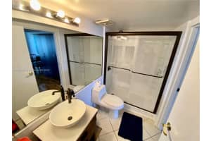 7601 E Treasure Dr APT 1702, North Bay Village, FL 33141, Sold 06/07/22